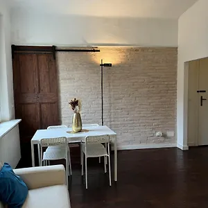maison-leone-apartment.emilia-romagnahotels.net/